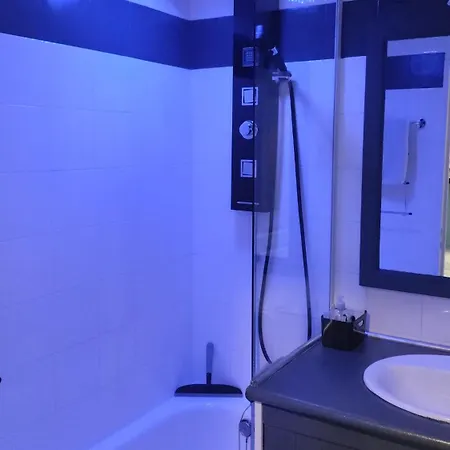 Apartment Les Issambres, Appt 4 Personnes, Vue Sur La Baie De Saint Tropez Et Le Golfe De Sainte Maxime Les Issambres
