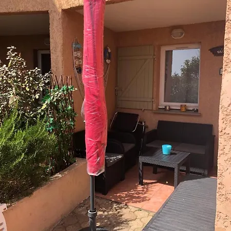 公寓 Les Issambres, Appt 4 Personnes, Vue Sur La Baie De Saint Tropez Et Le Golfe De Sainte Maxime 雷以桑布尔